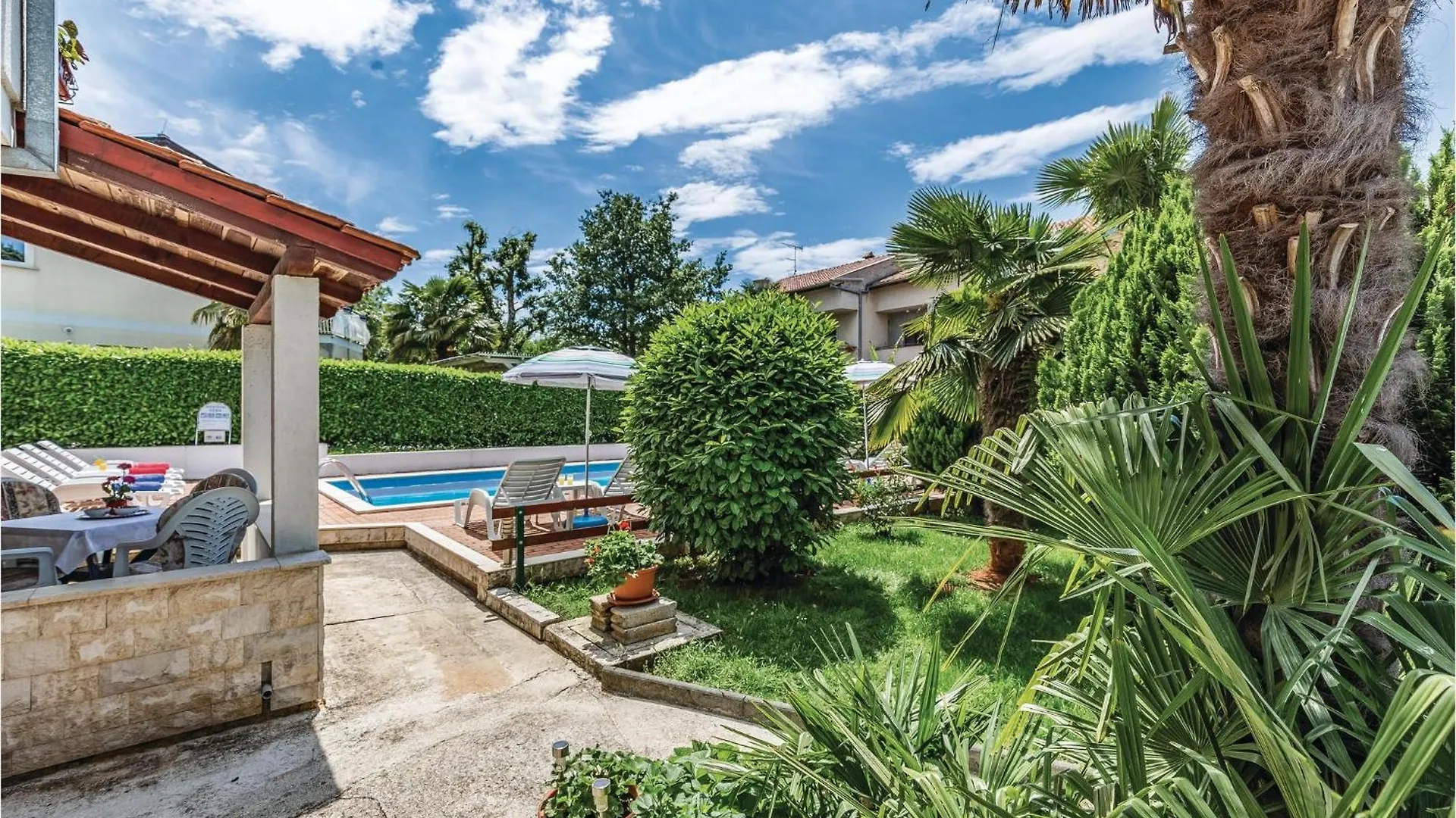 1 Bedroom Beautiful Apartment In Poreč